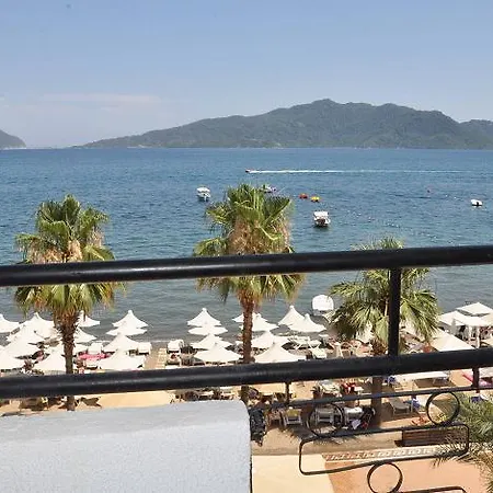 Green Beach ホテル