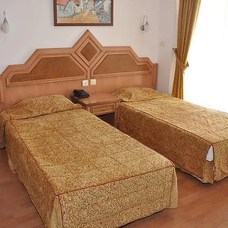 Green Beach Hotel 5*
