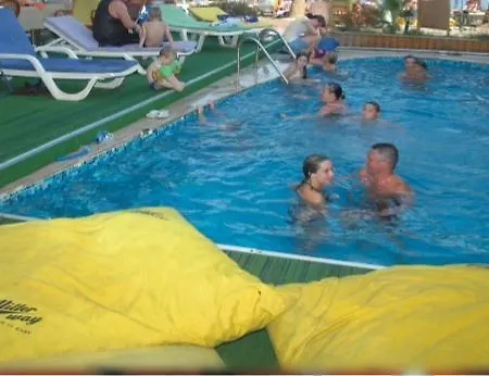 Green Beach Hotel